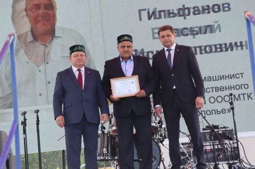Яркий, шумный, незабываемый: Нурлат с размахом отпраздновал Сабантуй!