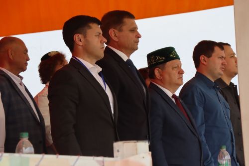 Яркий, шумный, незабываемый: Нурлат с размахом отпраздновал Сабантуй!