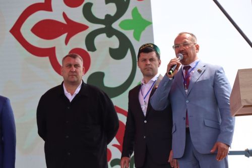 Яркий, шумный, незабываемый: Нурлат с размахом отпраздновал Сабантуй!