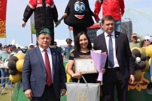 Яркий, шумный, незабываемый: Нурлат с размахом отпраздновал Сабантуй!