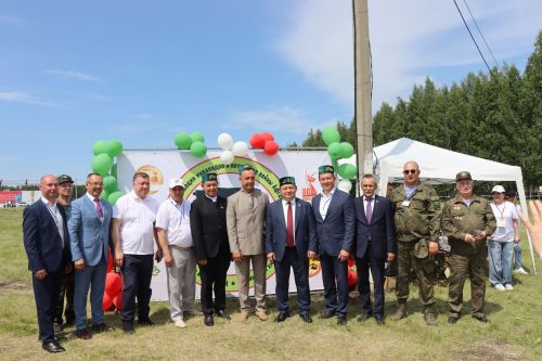 Яркий, шумный, незабываемый: Нурлат с размахом отпраздновал Сабантуй!