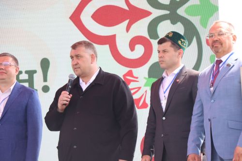 Яркий, шумный, незабываемый: Нурлат с размахом отпраздновал Сабантуй!