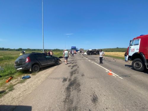 Серьезное ДТП произошло возле населенного пункта Караульная Гора