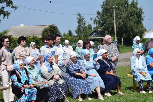 В Бикулове увековечили память бывшего главы Нурлатского района Алмаза Ахметшина
