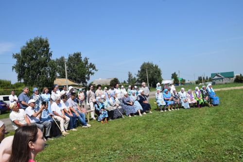 В Бикулове увековечили память бывшего главы Нурлатского района Алмаза Ахметшина