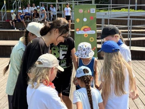 Праздничная программа прошла в парке на улице Шашина