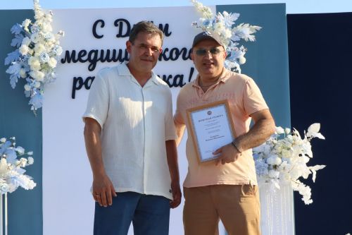 Плотнику Нурлатской ЦРБ с 55-летним стажем вручили сертификат на санаторное лечение