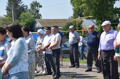 В Бикулове увековечили память бывшего главы Нурлатского района Алмаза Ахметшина