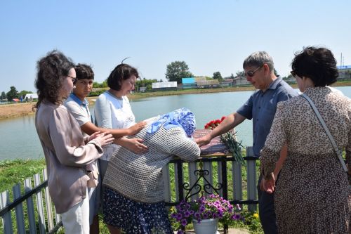 В Бикулове увековечили память бывшего главы Нурлатского района Алмаза Ахметшина