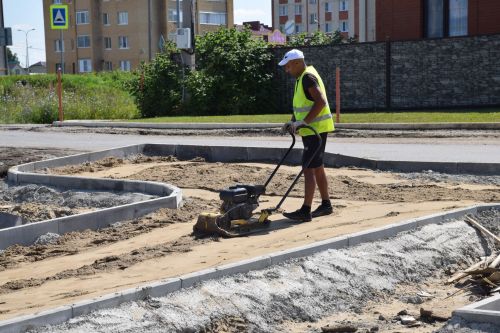Дамир Ишкинеев посетил объекты строительства и капитального ремонта