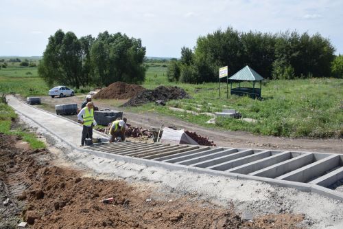 Дамир Ишкинеев посетил объекты строительства и капитального ремонта