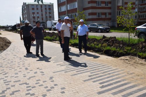 Дамир Ишкинеев посетил объекты строительства и капитального ремонта