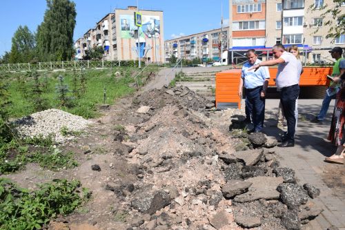 Дамир Ишкинеев посетил объекты строительства и капитального ремонта