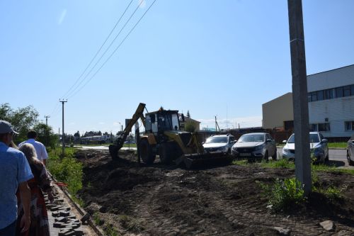Дамир Ишкинеев посетил объекты строительства и капитального ремонта