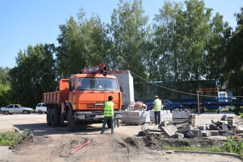 Дамир Ишкинеев посетил объекты строительства и капитального ремонта