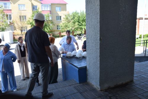 Дамир Ишкинеев посетил объекты строительства и капитального ремонта