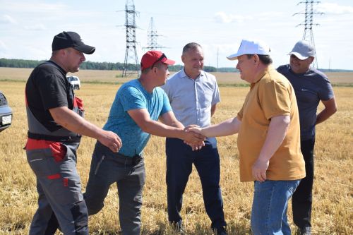В Нурлатском районе стартовала уборочная кампания