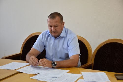 Темой разговора на внеочередном заседании комиссии по БДД в Нурлате стало столкновение юного питбайкера с автомобилем