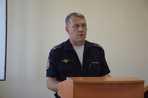 Темой разговора на внеочередном заседании комиссии по БДД в Нурлате стало столкновение юного питбайкера с автомобилем