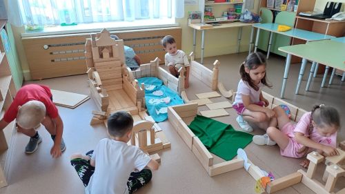 Морское царство ждет: малыши из Нурлата отправились в гостям к Нептуну