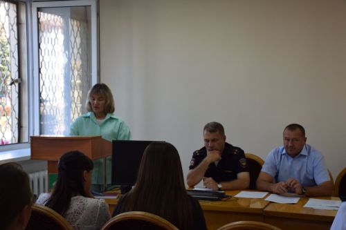 Темой разговора на внеочередном заседании комиссии по БДД в Нурлате стало столкновение юного питбайкера с автомобилем
