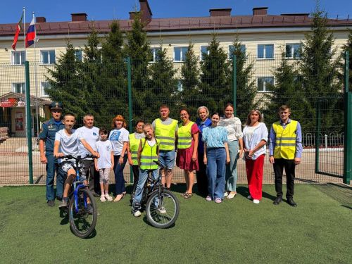 «Старты поколений» в Нурлате: семья Козловых одержала победу в испытаниях на знание ПДД