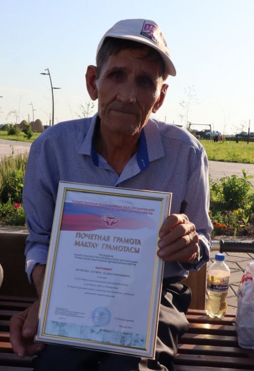 «Не могу без работы»: история нурлатского мастера, который трудится 55 лет