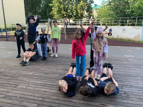 Цифровой детокс: нурлатские дети провели день без гаджетов в семейном сквере