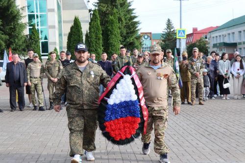 В Нурлате отметили День ветеранов боевых действий (+фоторепортаж)