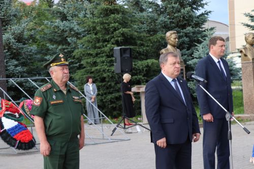 В Нурлате отметили День ветеранов боевых действий (+фоторепортаж)