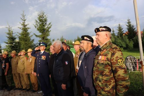В Нурлате отметили День ветеранов боевых действий (+фоторепортаж)