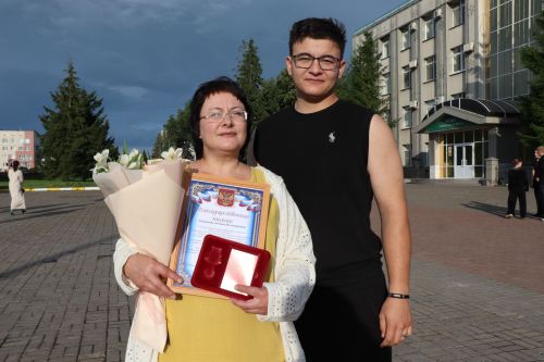 В Нурлате отметили День ветеранов боевых действий (+фоторепортаж)