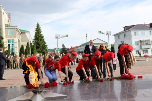 В Нурлате отметили День ветеранов боевых действий (+фоторепортаж)