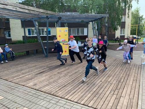 Цифровой детокс: нурлатские дети провели день без гаджетов в семейном сквере