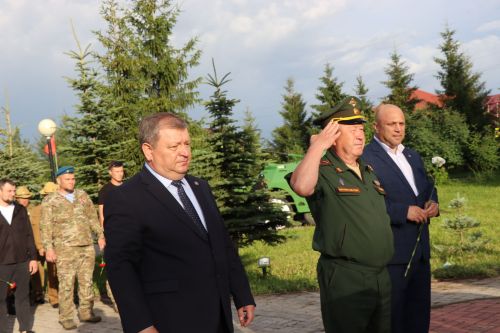 В Нурлате отметили День ветеранов боевых действий (+фоторепортаж)