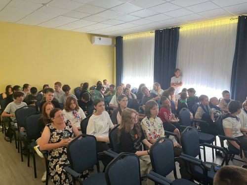 Один против всех: в Нурлате школьники обсудили буллинг через спектакль и кино