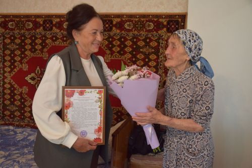 Ветеран печати из Нурлата Нина Ивановна Кубасова отмечает 90-летний юбилей