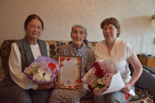 Ветеран печати из Нурлата Нина Ивановна Кубасова отмечает 90-летний юбилей