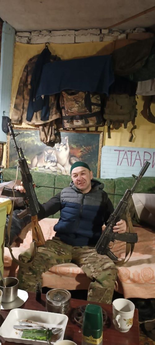Боец спецоперации Ринат Ахметов награжден медалью «За отвагу»