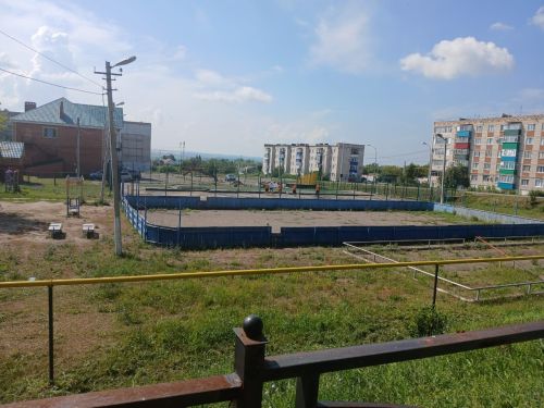Глава Нурлатского района проверил ход благоустройства городских территорий