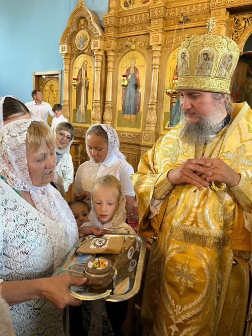 Архиерейское богослужение в Нурлате: тепло встречи и радость общей молитвы