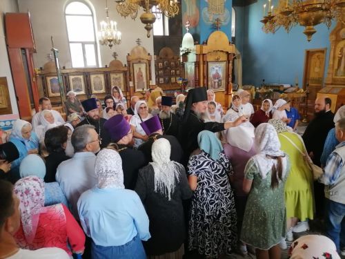 Архиерейское богослужение в Нурлате: тепло встречи и радость общей молитвы