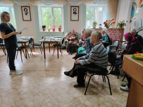 «Умники и умницы»: в Нурлатском доме-интернате прошла интеллектуальная викторина для тренировки ума и хорошего настроения