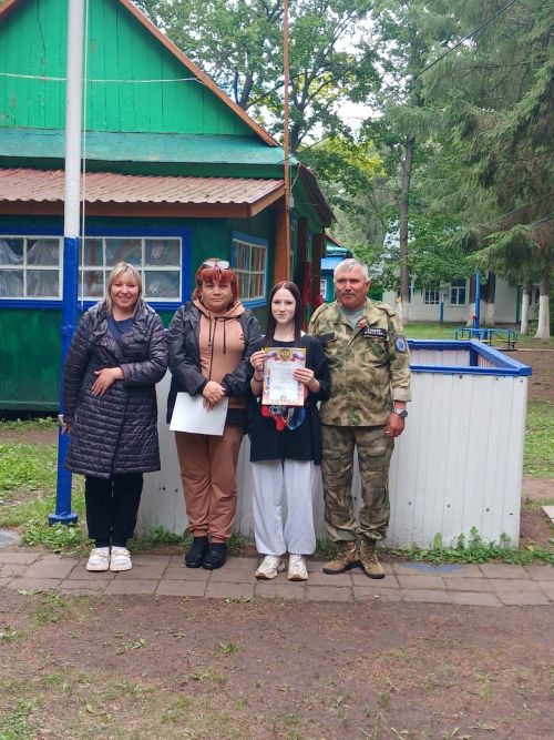 «Форпост» в гостях у «Заречного»: спорт, беседы и помощь фронту