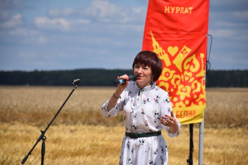 Первые комбайнеры-тысячники Нурлатского района получили награды от главы района