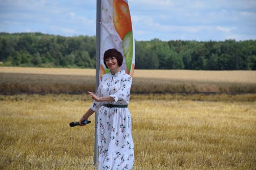 Первые комбайнеры-тысячники Нурлатского района получили награды от главы района