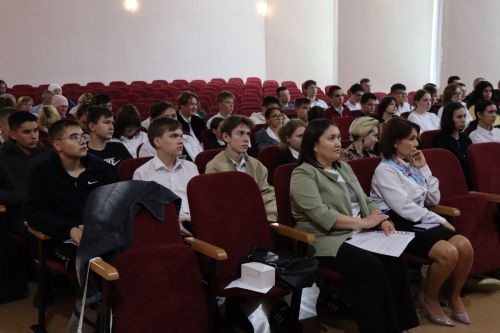 Ярмарка вакансий в Нурлате: шаг к трудоустройству выпускников
