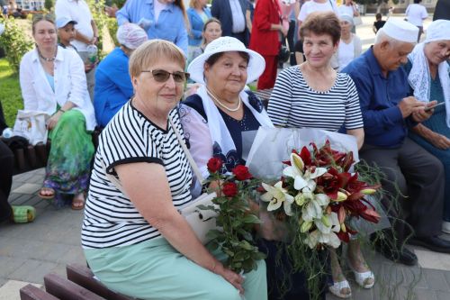 В Нурлате чествовали семейные пары, которые в любви и согласии живут не один десяток лет (+фотерепортаж)
