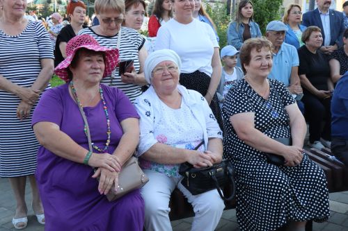 В Нурлате чествовали семейные пары, которые в любви и согласии живут не один десяток лет (+фотерепортаж)