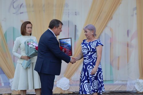 В Нурлате чествовали семейные пары, которые в любви и согласии живут не один десяток лет (+фотерепортаж)